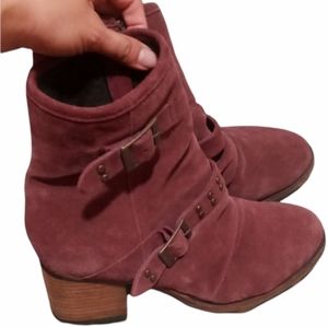 Bearpaw Amethyst Suede Boot